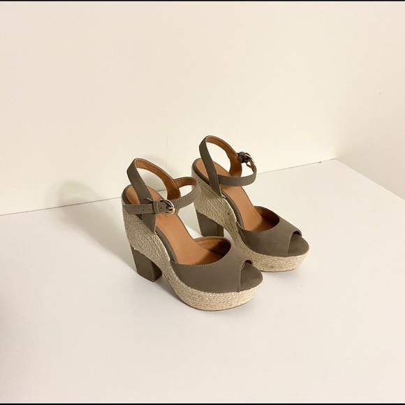 Seychelles Wedge Shoes - Picture 3 of 7